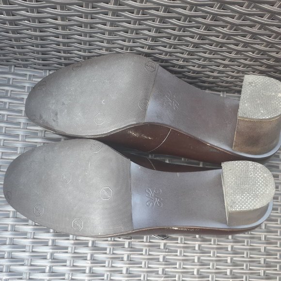Size 10 Simply Vera square heal brown glossy shoes with fine buckles - Picture 7 of 10